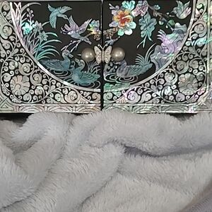 Vintage, Elegant Mother of Pearl Jewelry Box